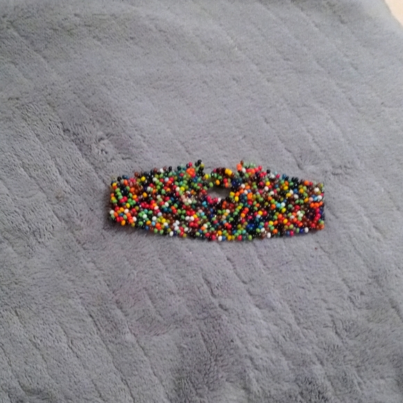 Hand Made Bead Bracelet - Picture 1 of 3